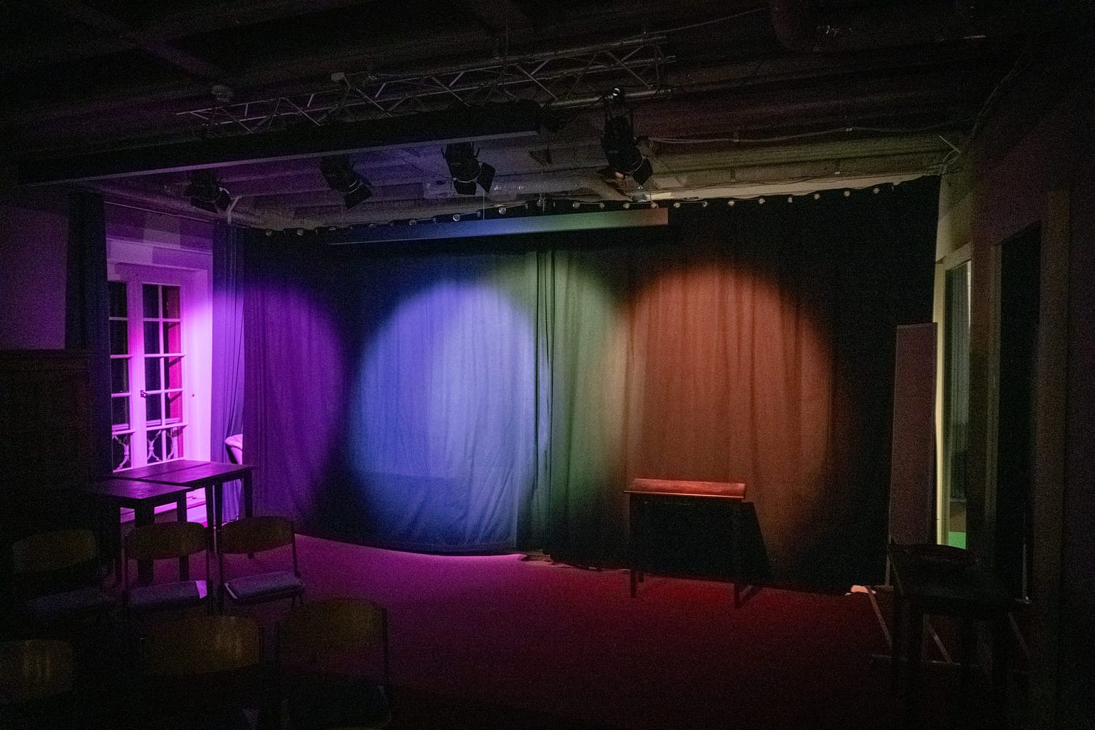 Visual hall14